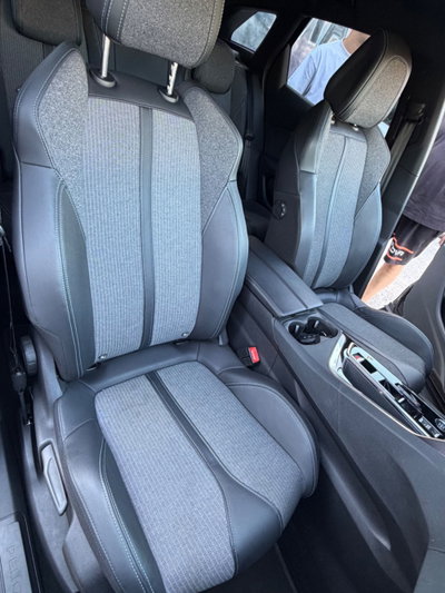 Peugeot 3008 BlueHDi 130 S&S EAT8 Allure Pack (15)