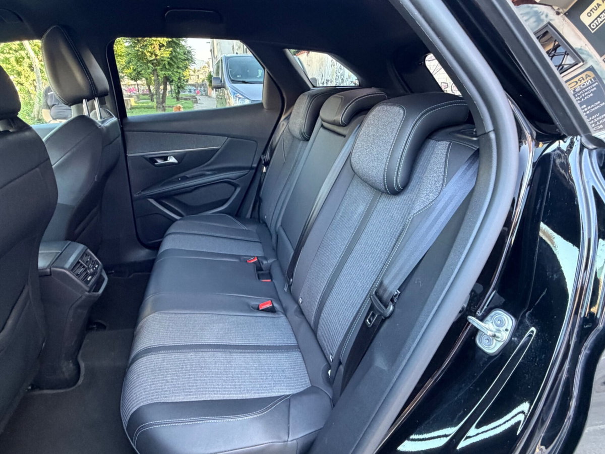 Peugeot 3008 BlueHDi 130 S&S EAT8 Allure Pack (9)