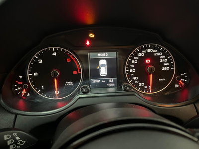Audi Q5 2.0 TDI 150 CV clean diesel (18)