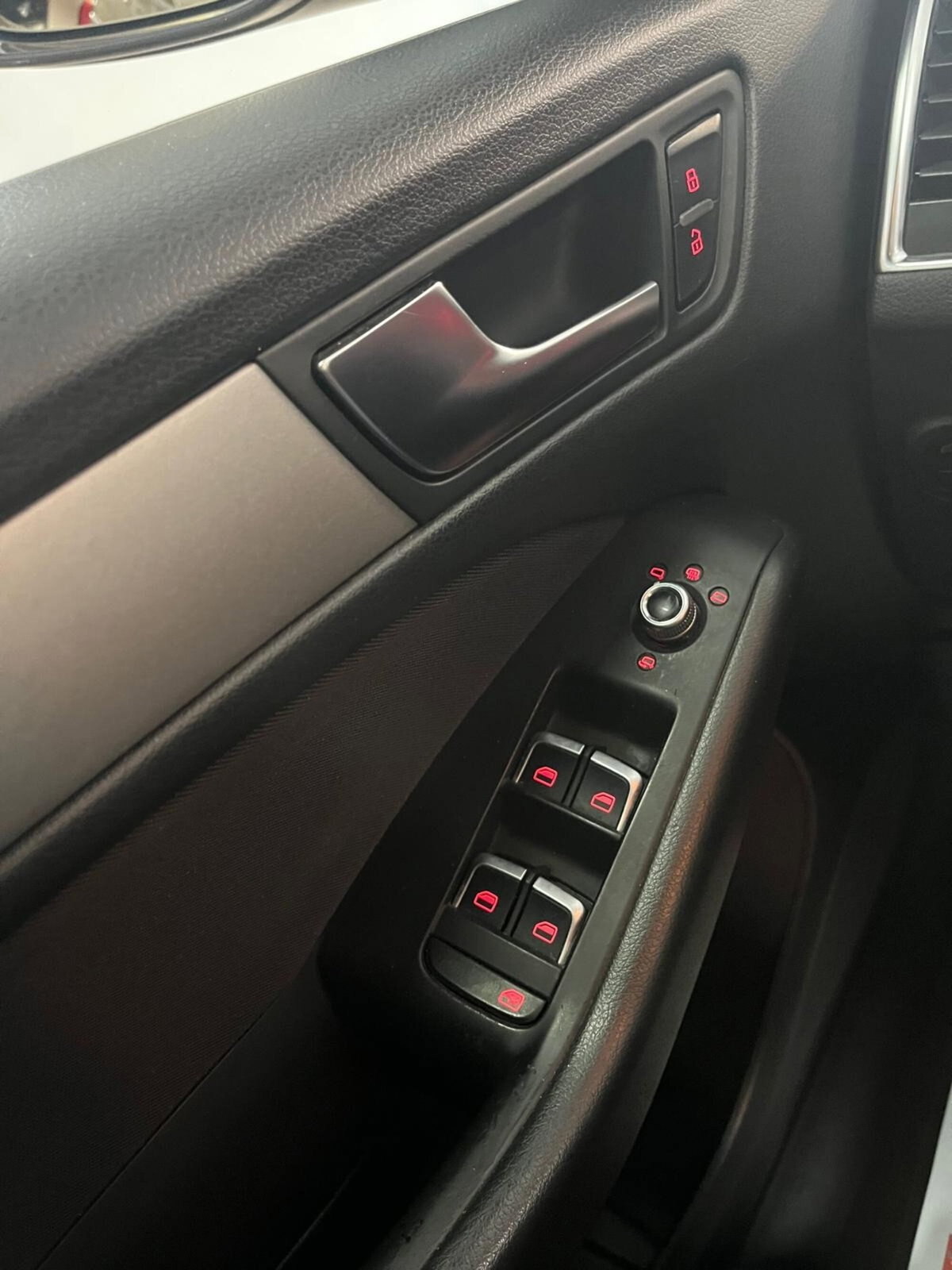 Audi Q5 2.0 TDI 150 CV clean diesel (19)