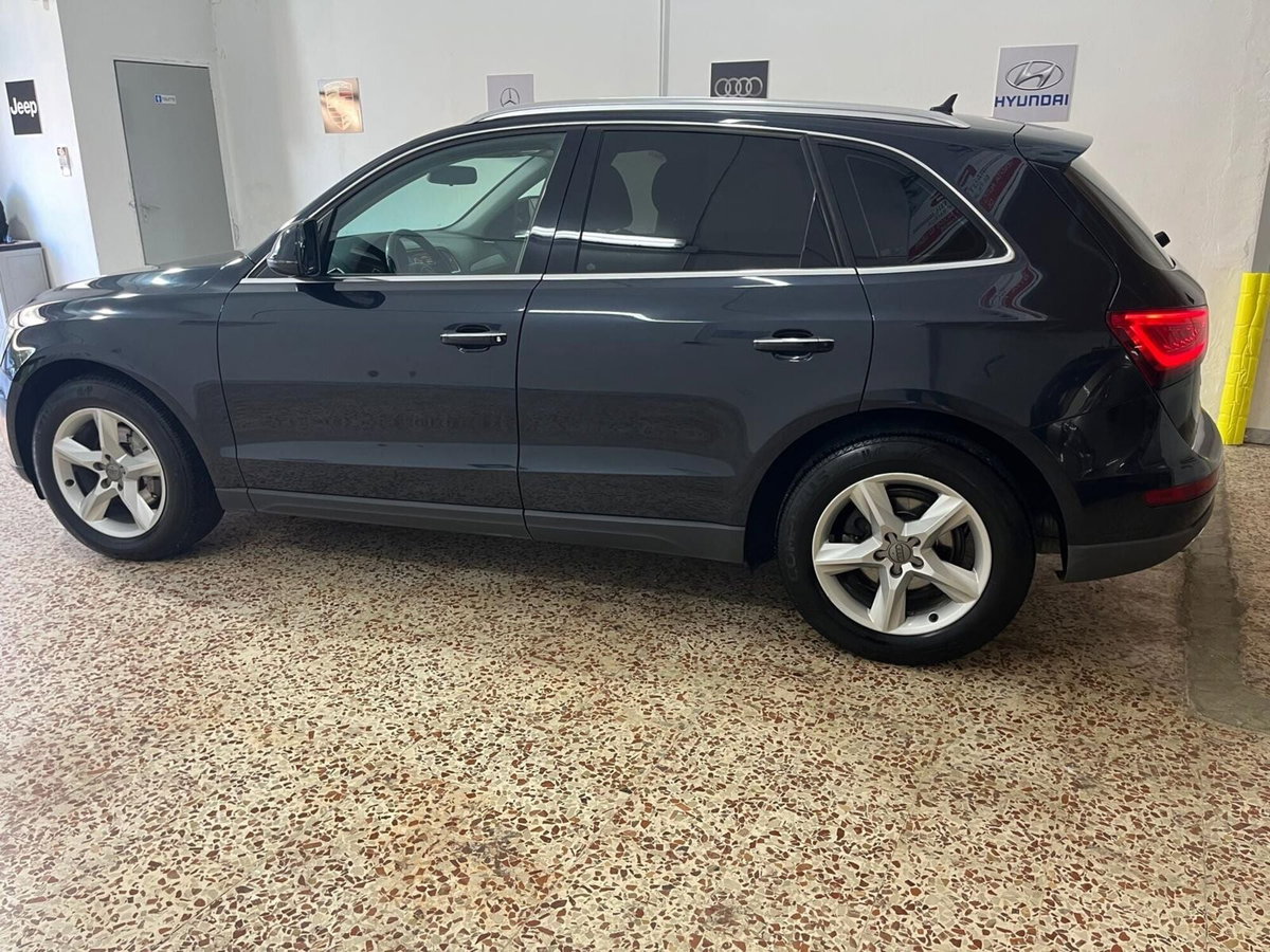 Audi Q5 2.0 TDI 150 CV clean diesel (8)
