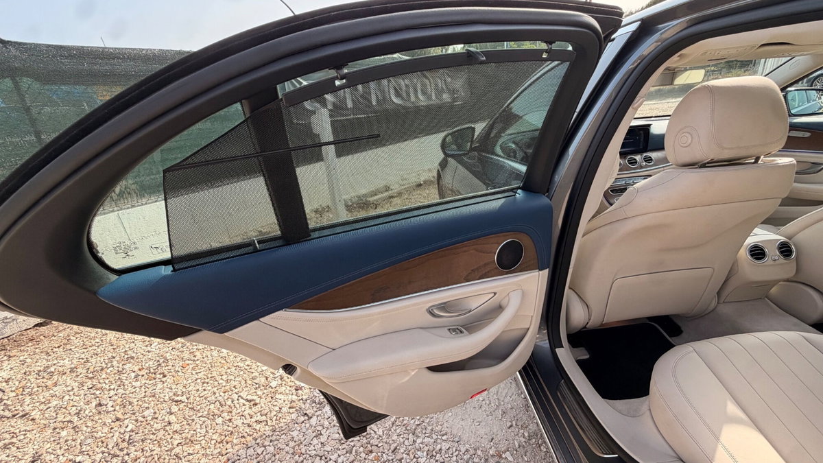 Mercedes-Benz Classe E 250 Auto Premium Plus (14)
