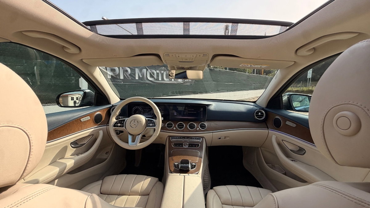 Mercedes-Benz Classe E 250 Auto Premium Plus (19)
