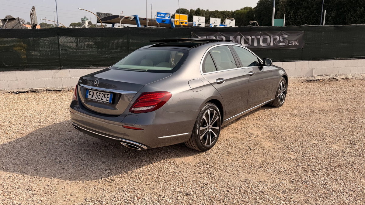 Mercedes-Benz Classe E 250 Auto Premium Plus (3)