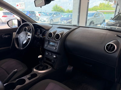Nissan Qashqai 1.5 dCi DPF Tekna (13)