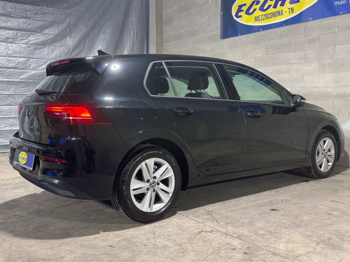 Volkswagen Golf 2.0 TDI SCR Life (8)