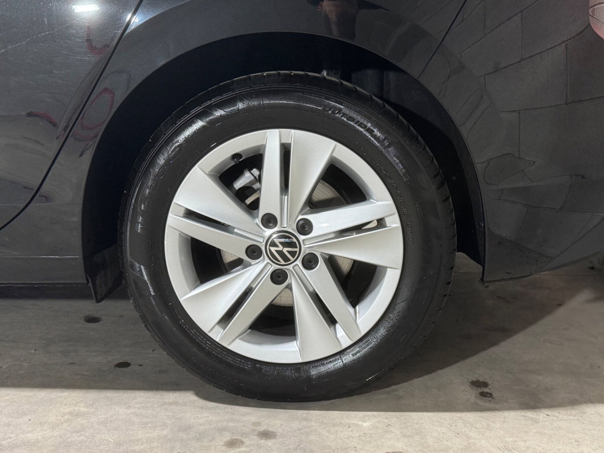 Volkswagen Golf 2.0 TDI SCR Life (9)