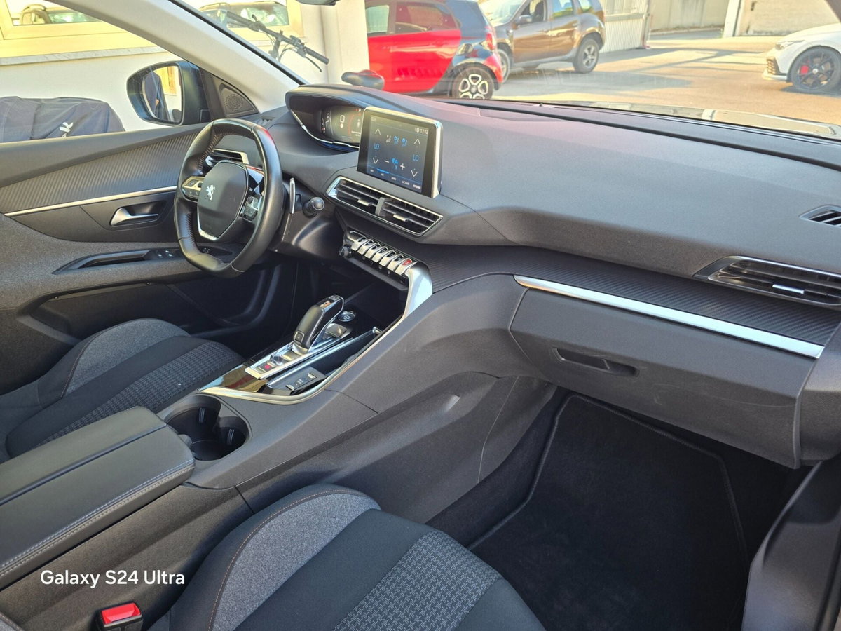 Peugeot 3008 BlueHDi 130 S&S Allure (10)