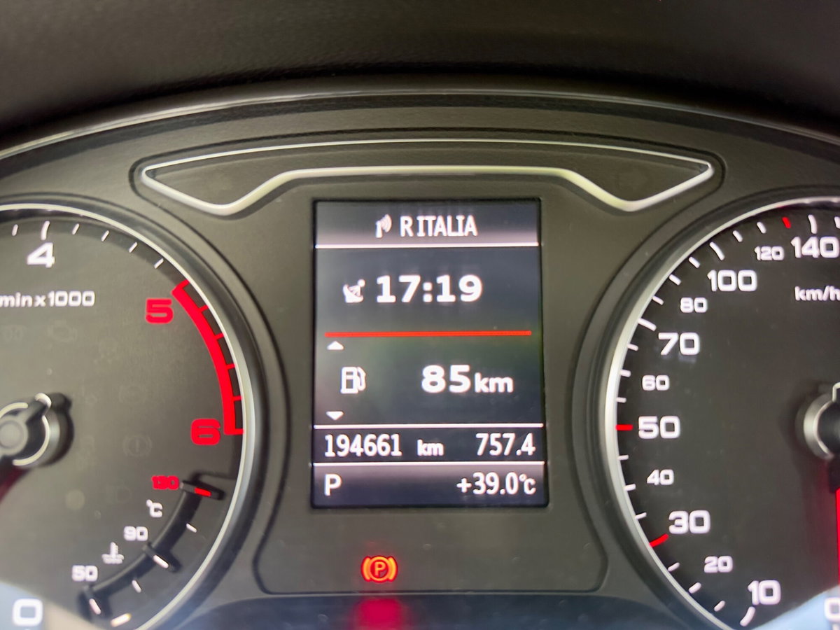 Audi A3 Sportback 1.6 TDI S tronic Ambition (13)