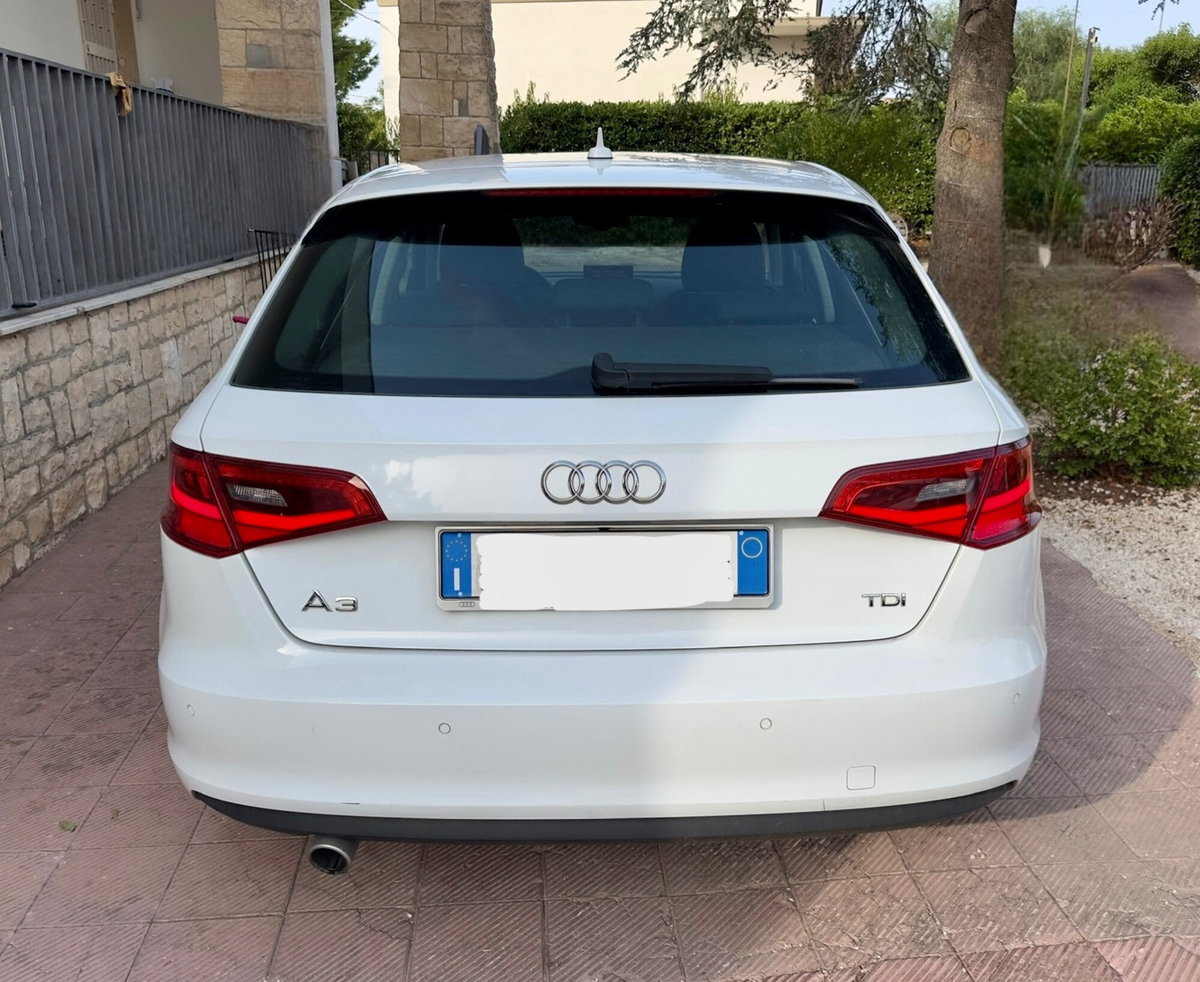 Audi A3 Sportback 1.6 TDI S tronic Ambition (5)