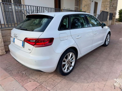 Audi A3 Sportback 1.6 TDI S tronic Ambition (6)