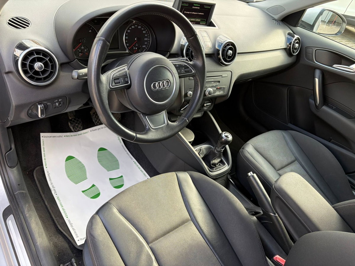 Audi A1 1.6 TDI Attraction (5)