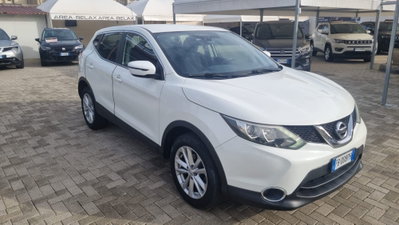 Nissan Qashqai 1.5 dCi Visia (2)