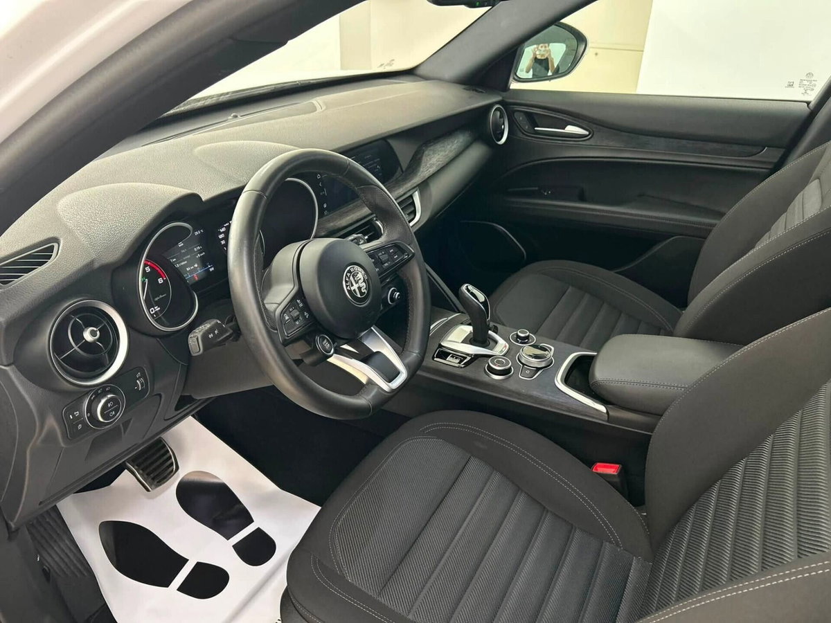 Alfa Romeo Stelvio Stelvio 2.2 Turbodiesel 190 CV AT8 Q4 Super Business (9)