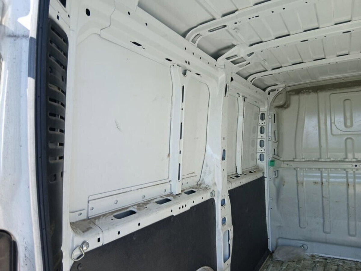 Peugeot Boxer Furgone 333 2.2 BlueHDi 120 S&S PM-TM Furgone (6)