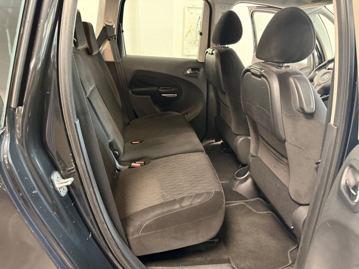 Citroen C3 Picasso 1.4 VTi 95 Exclusive Style (10)