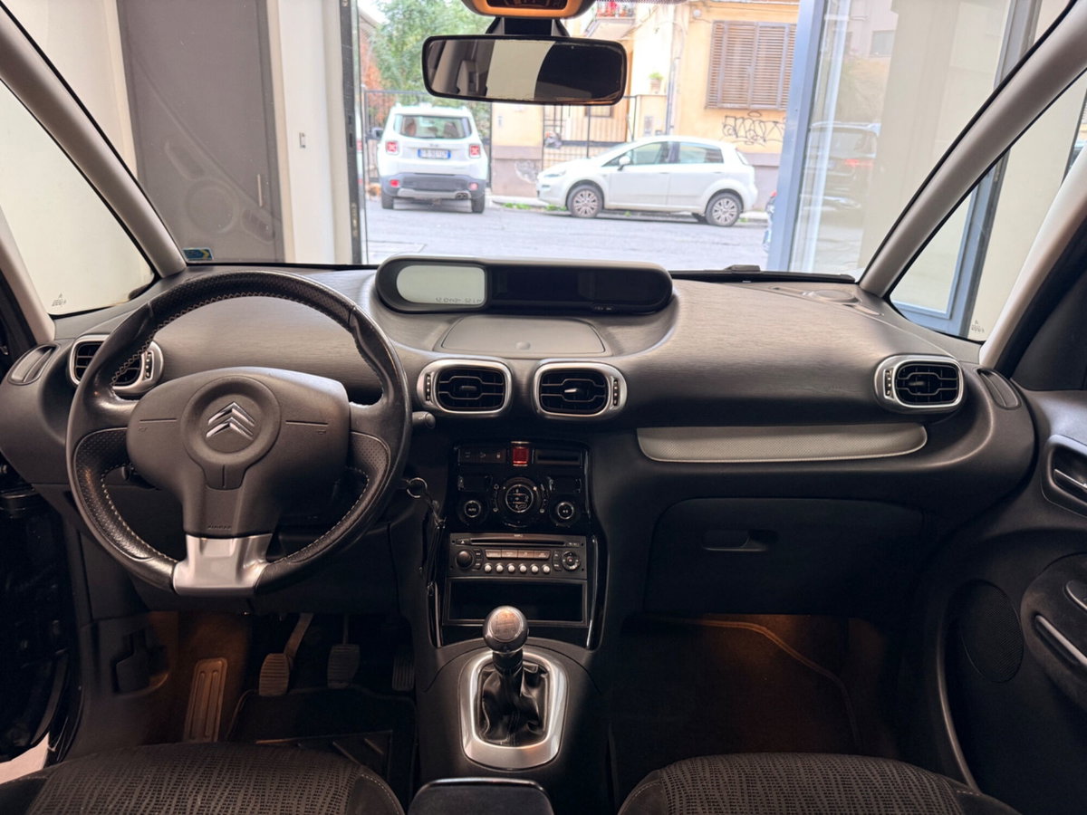 Citroen C3 Picasso 1.4 VTi 95 Exclusive Style (11)