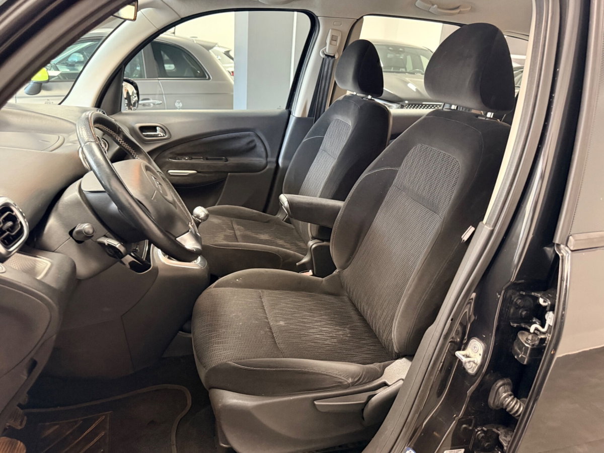 Citroen C3 Picasso 1.4 VTi 95 Exclusive Style (7)