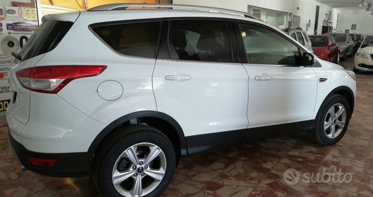Ford Kuga 2.0 EcoBlue 120 CV aut. 2WD ST-Line X (2)