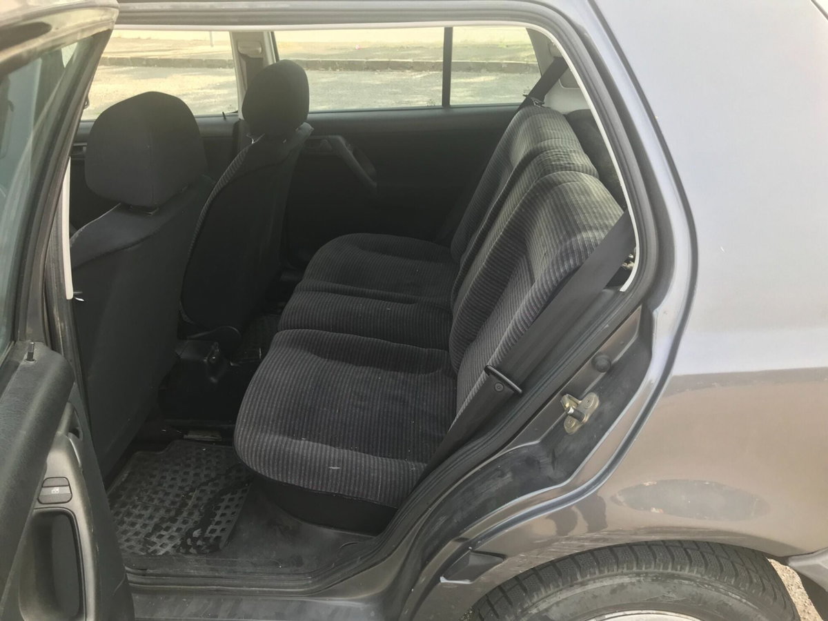Volkswagen Golf 1.4 cat 5 porte GL (12)