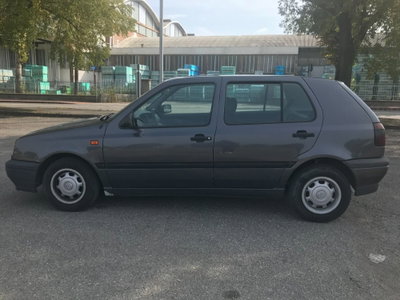 Volkswagen Golf 1.4 cat 5 porte GL (9)