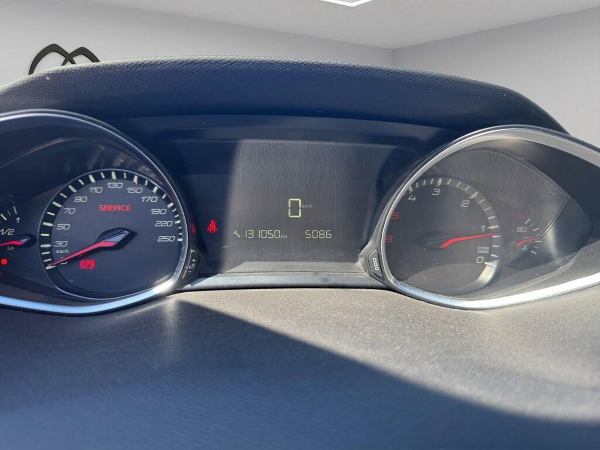 Peugeot 308 SW BlueHDi 100 S&S Active (11)