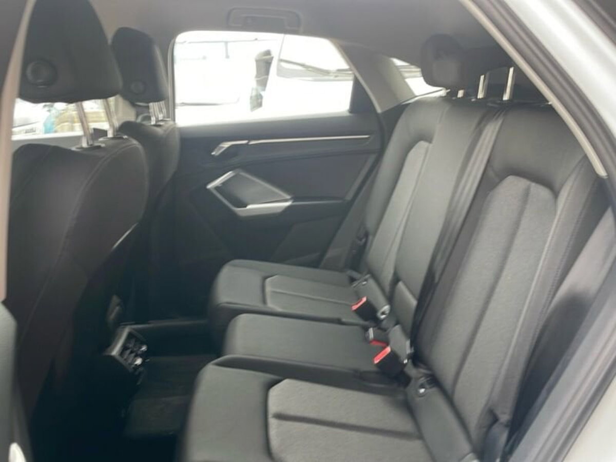 Audi Q3 Sportback 35 TDI quattro S tronic S line edition (12)