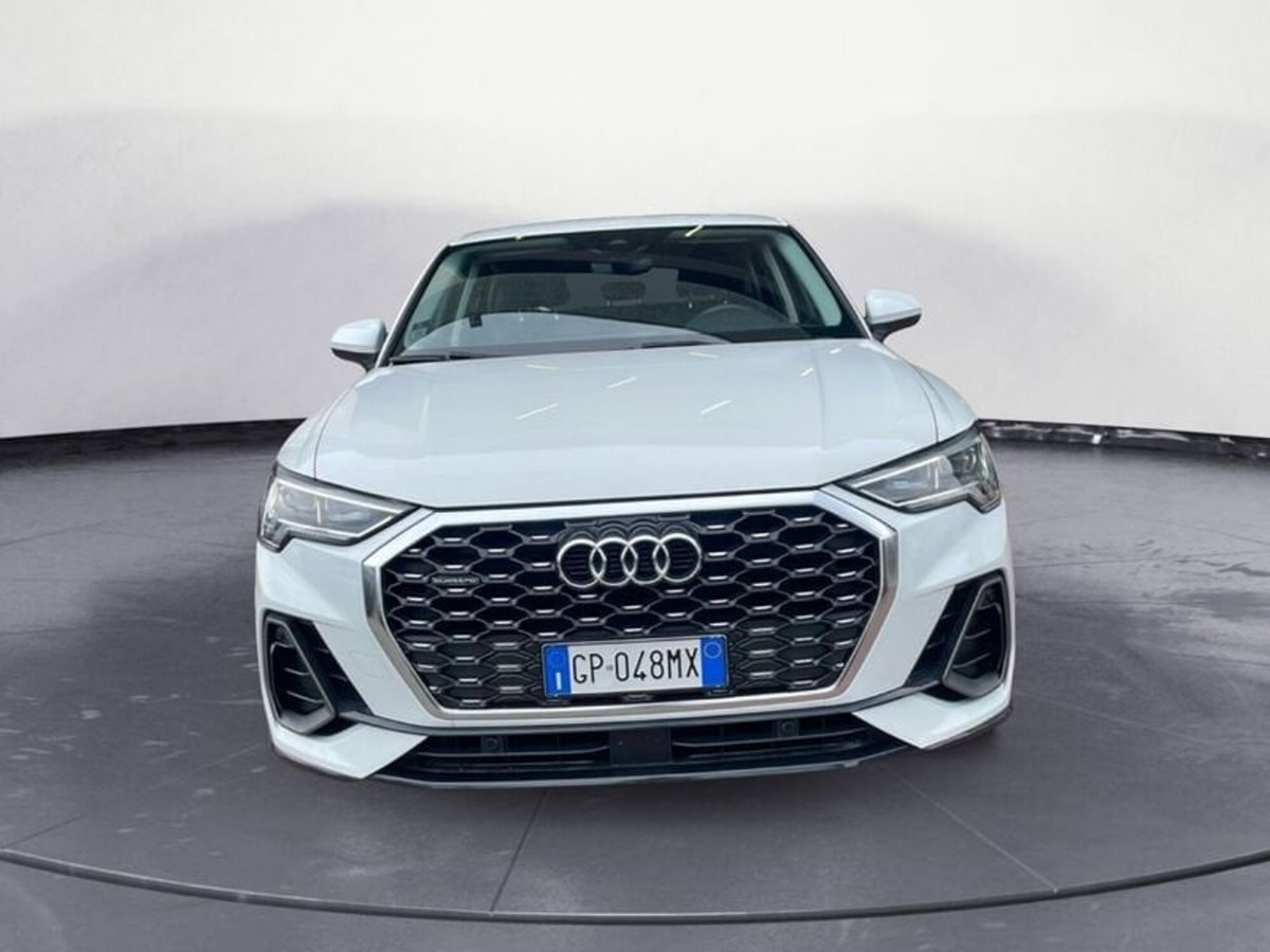 Audi Q3 Sportback 35 TDI quattro S tronic S line edition (2)