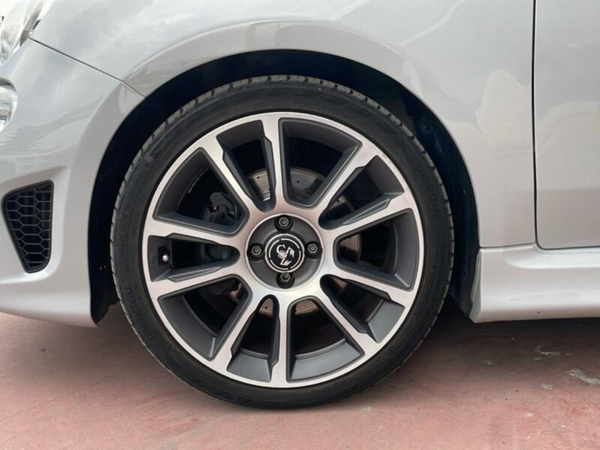 Abarth 595 1.4 t-jet Turismo 165cv (10)