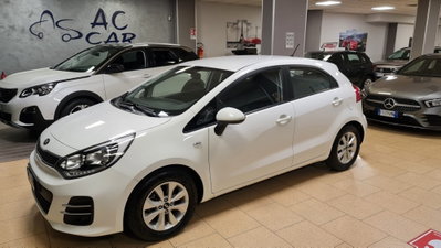 Kia Rio 1.1 CRDi 5p.S&S High Tech (2)