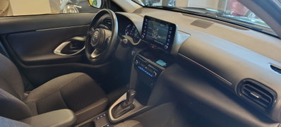 Toyota Yaris Cross 1.5h GR Sport Black Sky fwd 116cv e-cvt (16)