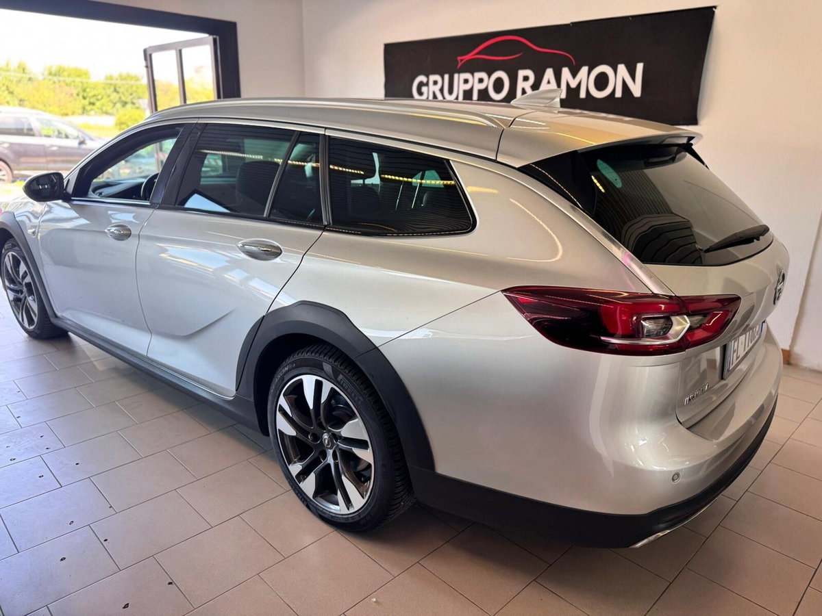 Opel Insignia Station Wagon CDTI 170CV aut. Country (5)