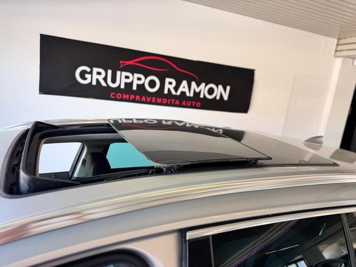 Opel Insignia Station Wagon CDTI 170CV aut. Country (9)