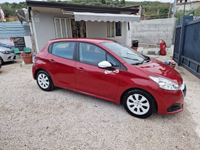 Peugeot 208 68 5 porte Active (2)
