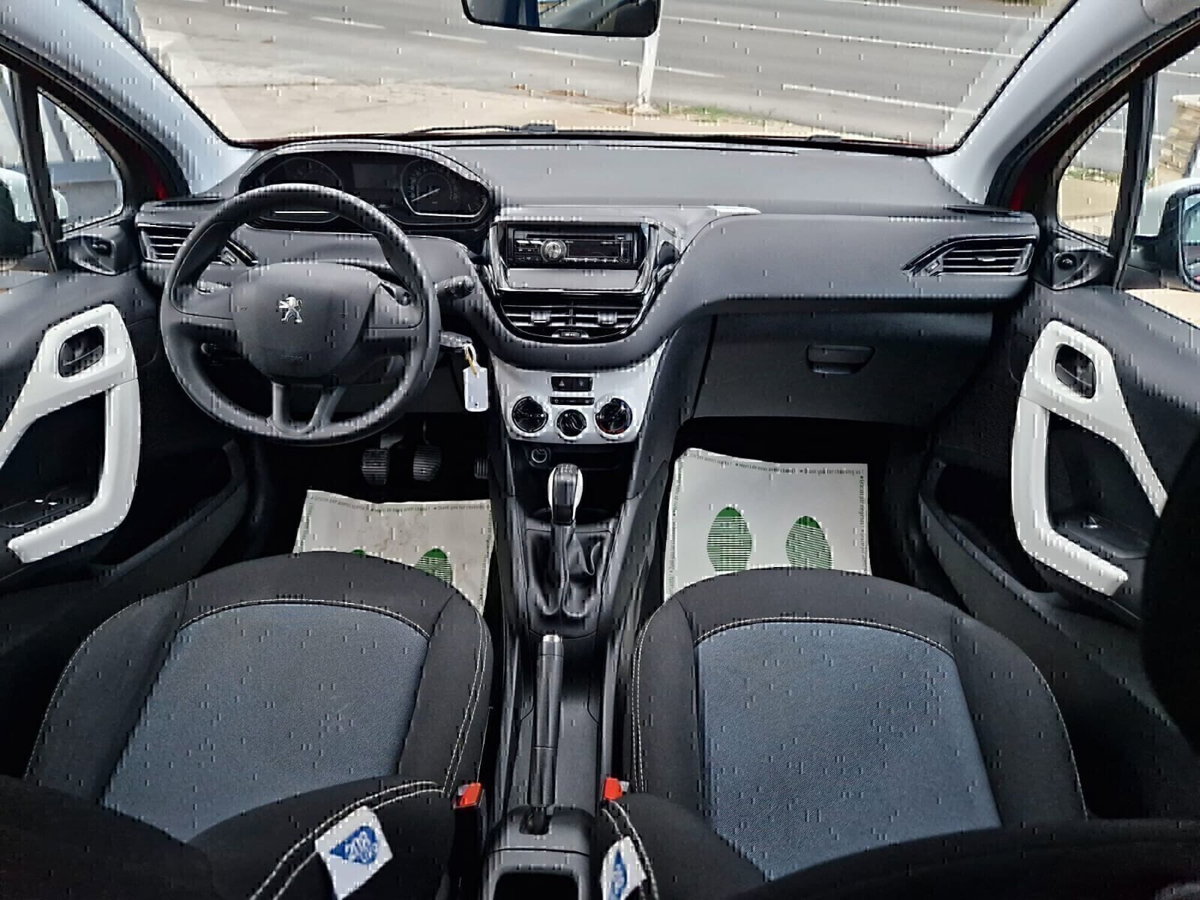 Peugeot 208 68 5 porte Active (9)