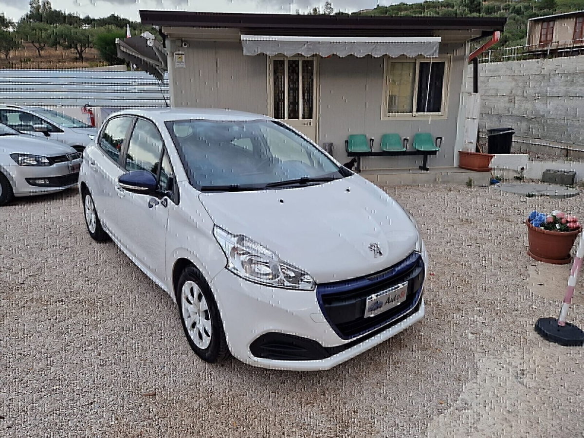 Peugeot 208 68 5 porte Access (3)