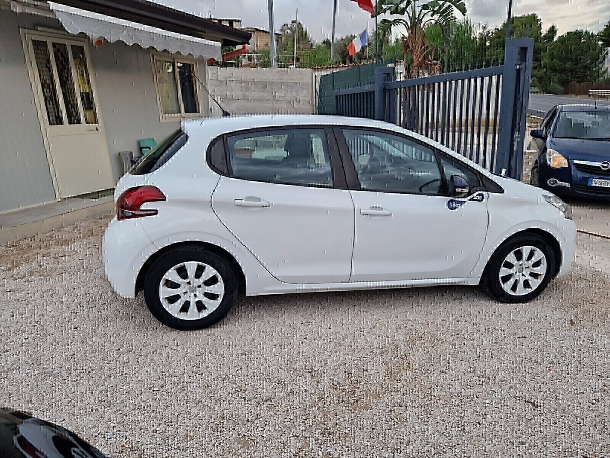 Peugeot 208 68 5 porte Access (6)