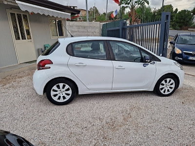 Peugeot 208 68 5 porte Access (6)