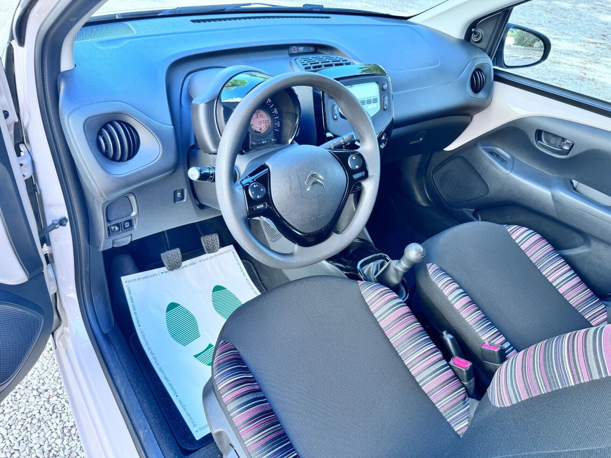 Citroen C1 C1 VTi 72 5 porte Shine (14)