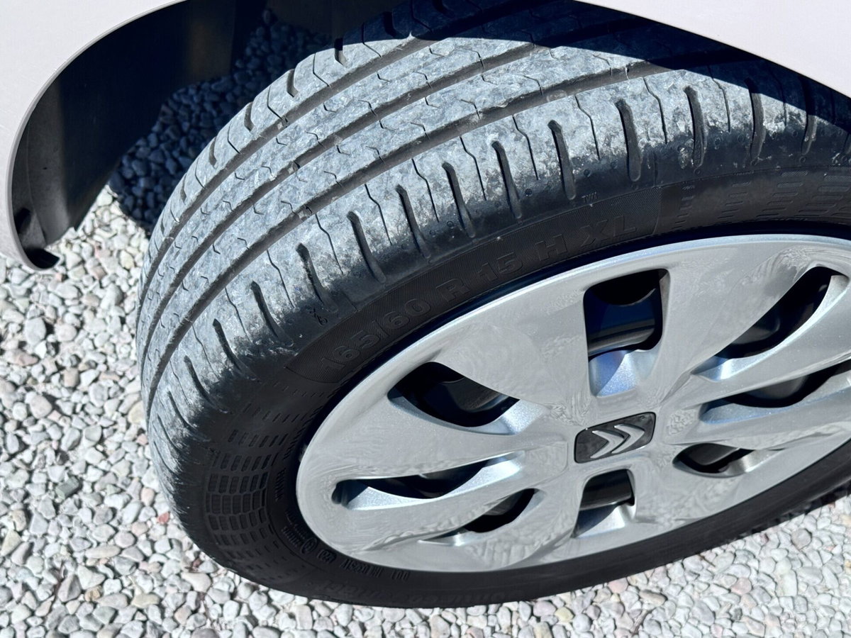 Citroen C1 C1 VTi 72 5 porte Shine (8)