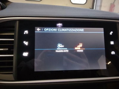 Peugeot 308 PureTech Turbo 130 S&S Allure Pack (10)