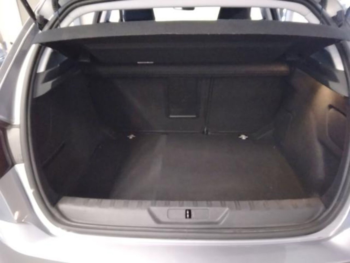 Peugeot 308 PureTech Turbo 130 S&S Allure Pack (16)