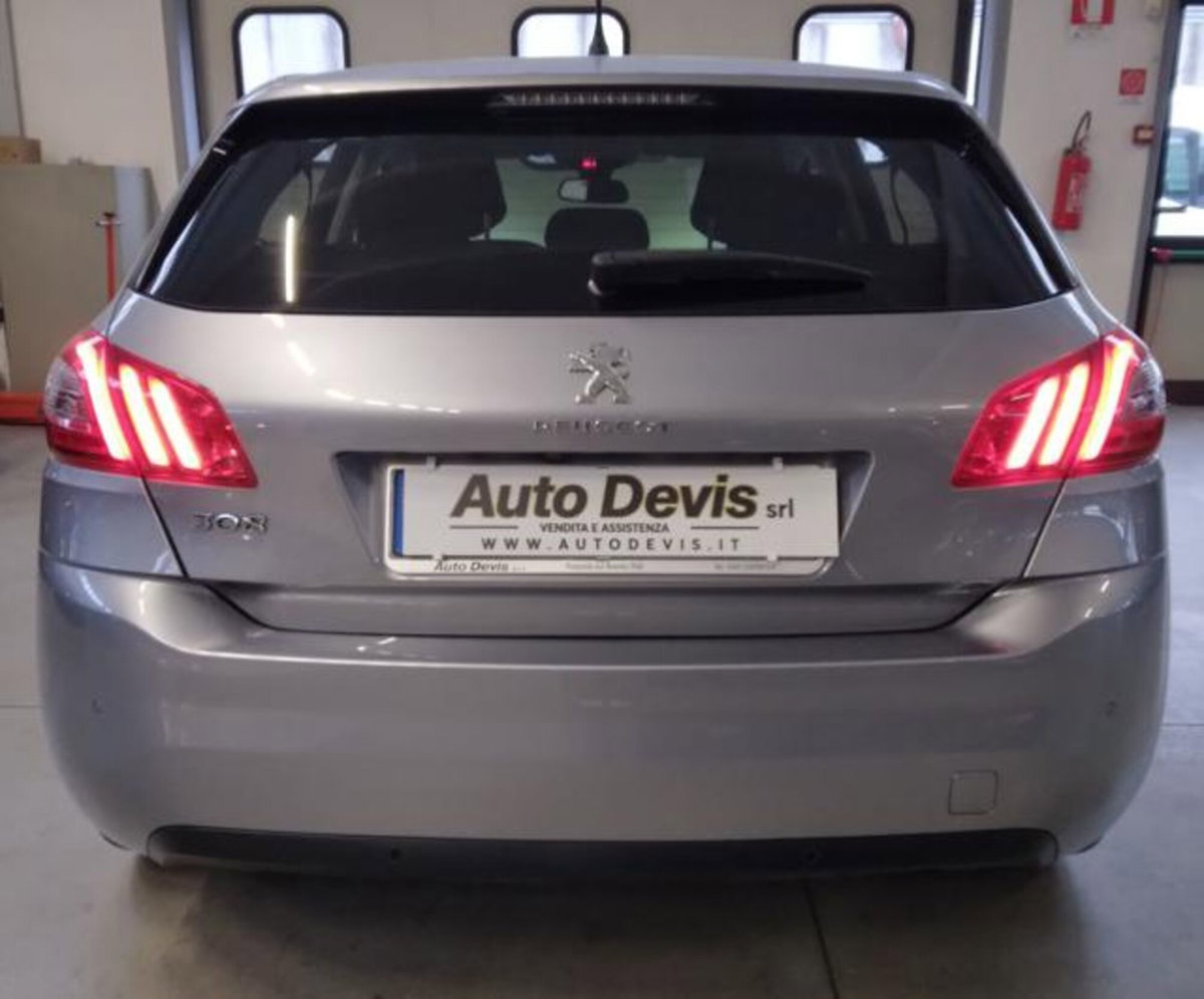 Peugeot 308 PureTech Turbo 130 S&S Allure Pack (3)