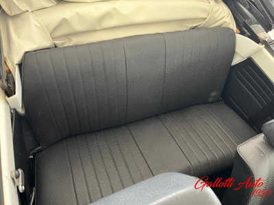 Volkswagen Maggiolino Cabrio 1.2 TSI Design (11)