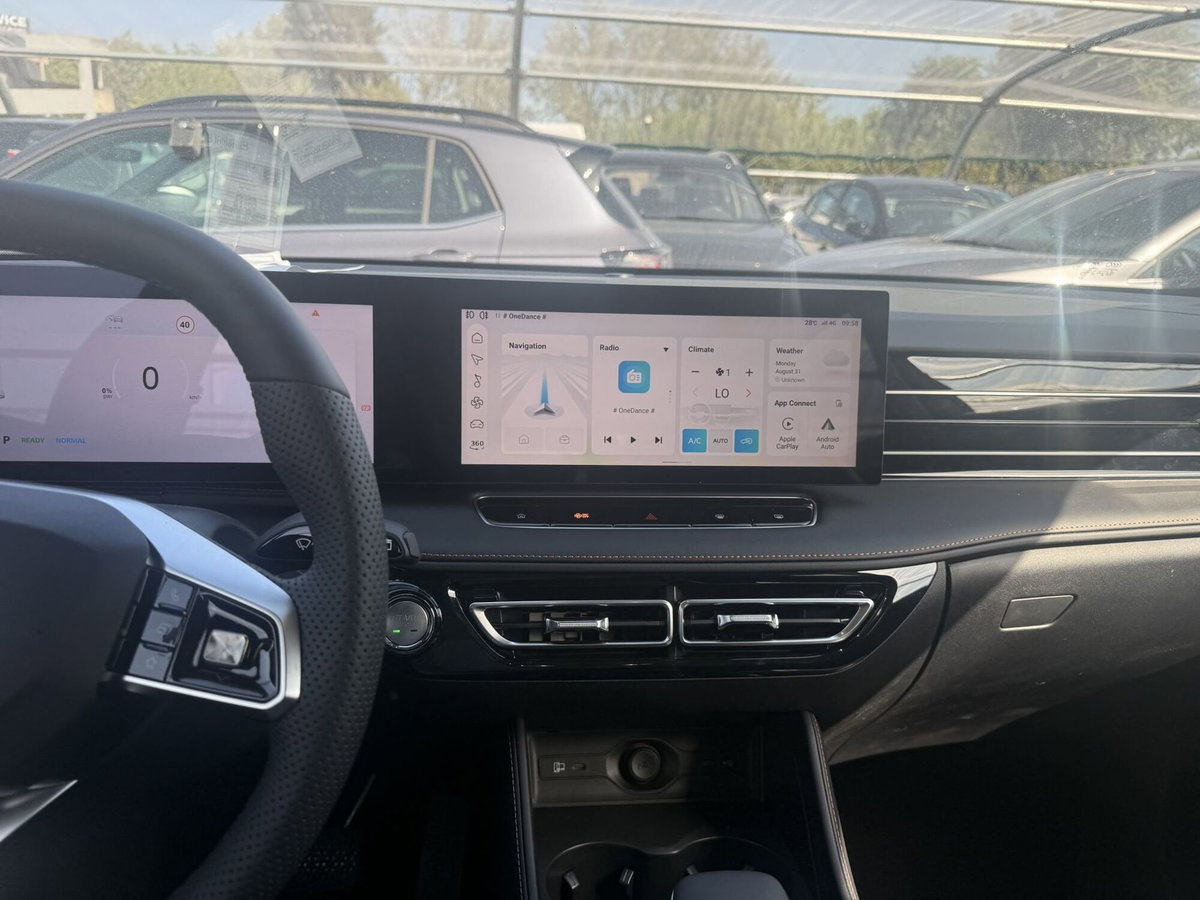 Mg HS 1.5 hybrid+ Luxury auto (15)