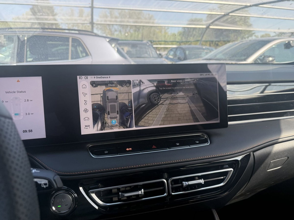 Mg HS 1.5 hybrid+ Luxury auto (18)
