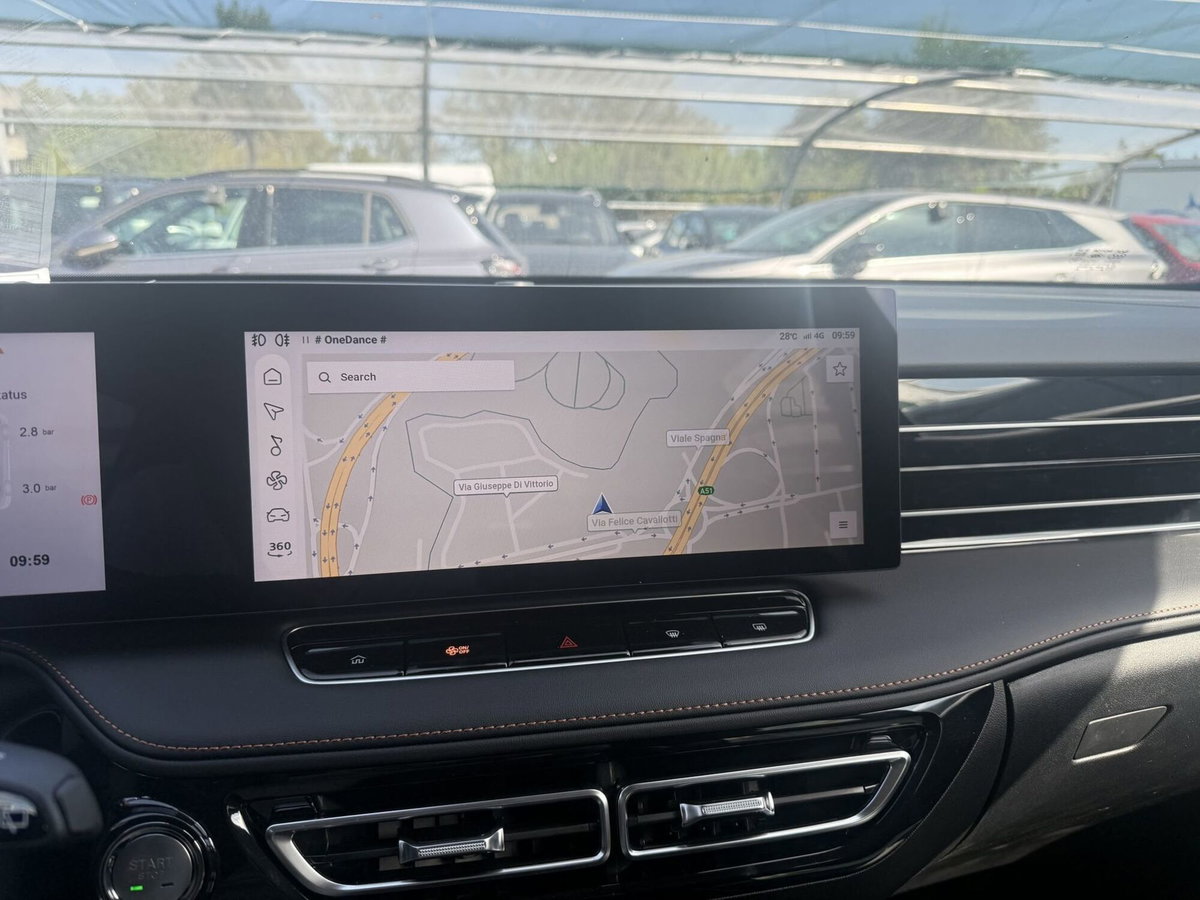 Mg HS 1.5 hybrid+ Luxury auto (19)