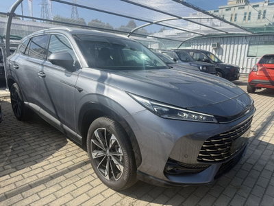 Mg HS 1.5 hybrid+ Luxury auto (2)