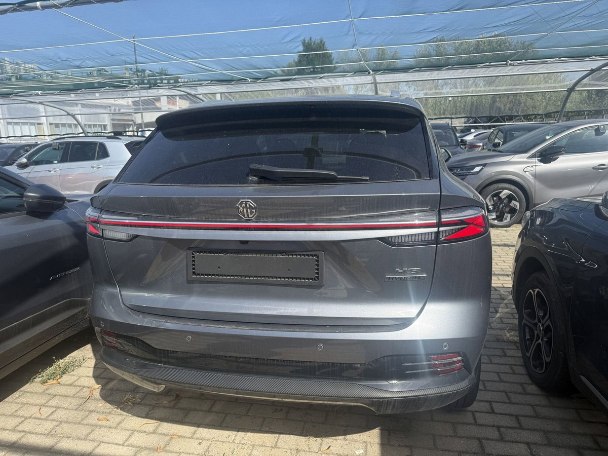 Mg HS 1.5 hybrid+ Luxury auto (4)