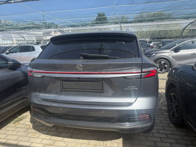 Mg HS 1.5 hybrid+ Luxury auto (4)